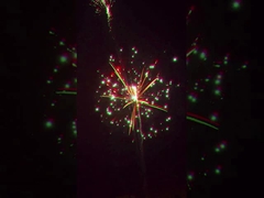 Yeni Yıl İçin Büyük Profesyonel 70 Çekim Düğün Pastası Havai Fişek Gösterisi