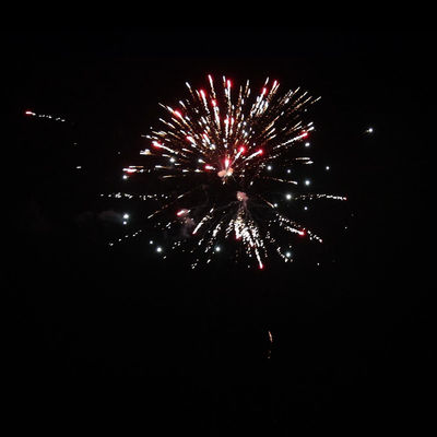 48 Şutlar Pasta Havai fişek türü Festivalleri Kutlamalar Pyrotechnics Açık hava havai fişekleri
