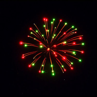 Çin Fabrikası 1.3g Un0335 Pyrotechnics 3'in'inç Profesyonel Ekran Fireworks Shell Pyrotechnics Outdoor