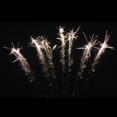 Liuyang Mandarin havai fişekleri 1.4G havai fişekleri 1.2 '' 7 Atış Tek Satır Fan Şekilli havai fişekleri Pasta Çin Festivali havai fişekleri